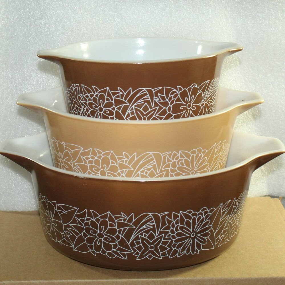 Vintage Set Of Three Pyrex Woodland Casserole Dishes No Lids 475-B 474-B 473-B